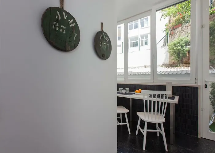 Renovated With Private Courtyard, By Timecooler リスボン