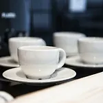 Renovated With Private Courtyard, By Timecooler Lägenhet Lisboa