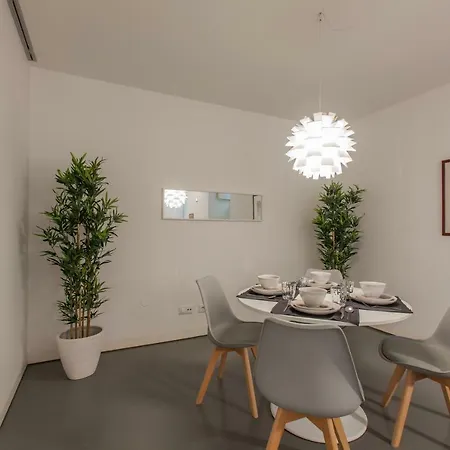 Appartement Renovated With Private Courtyard, By Timecooler *