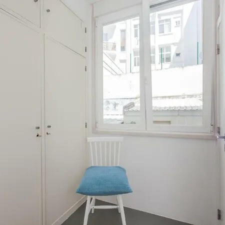 Renovated With Private Courtyard, By Timecooler * Lissabon